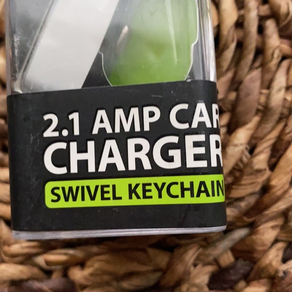 New Portable 2.1 amp smart phone charger key chain on swivel detatchable Keyring - Picture 5 of 5